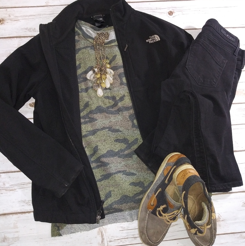 Ladies North Face Jacket Large